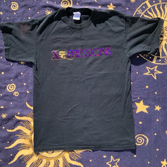 Xpressions STAFF T Shirt size Medium - Picture 1 of 3